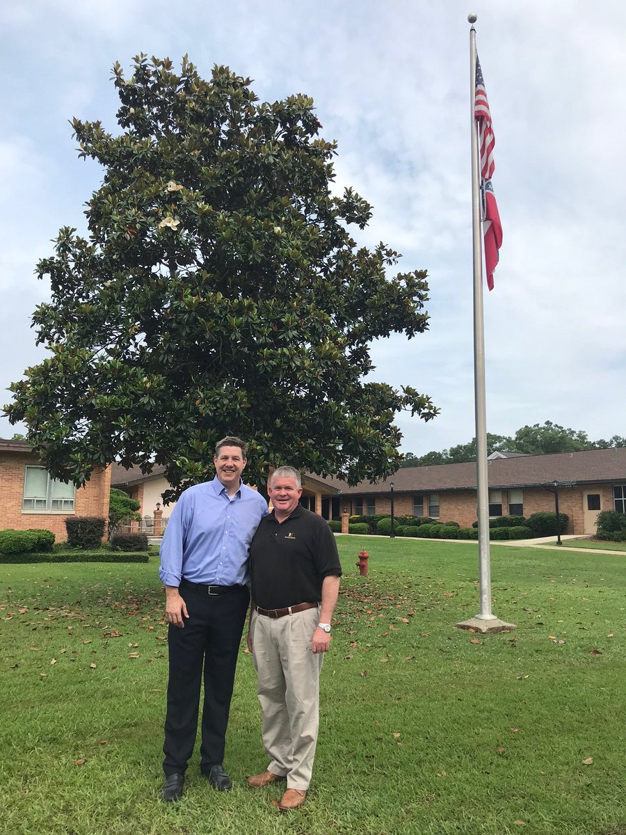 _WhitHughes's tweet photo. Terrific morning spreading our message in Jasper County.
#WhitHughesForCongress #24CountyCampaign https://t.co/a5MLLBX7hD