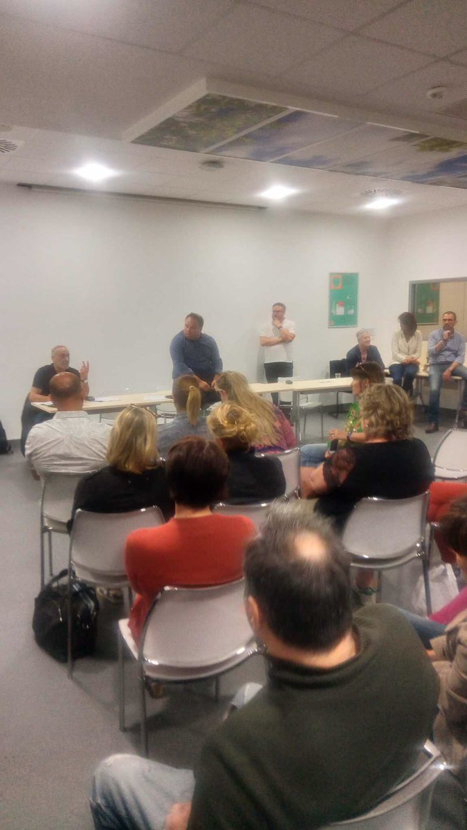 fabien_gay's tweet photo. Au côté des @SalariesSoLocal à l’agence de Bordeaux aujourd’hui. Soutien total à leur lutte ! https://t.co/hLNmNGhmk6