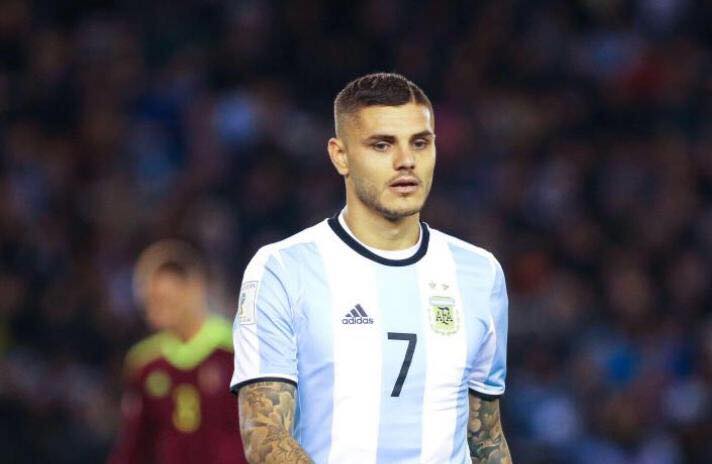 MarinelliLucas_'s tweet photo. Icardi es el más pedido entre los que no irán a Rusia, con el foco sobre su ausencia puesto en lo extrafutbolístico. Tras analizar sus características y su rendimiento en la Selección, saqué conclusiones sobre su complementación con el equipo, que desarrollo en este largo hilo. https://t.co/Tqjt84PTg3