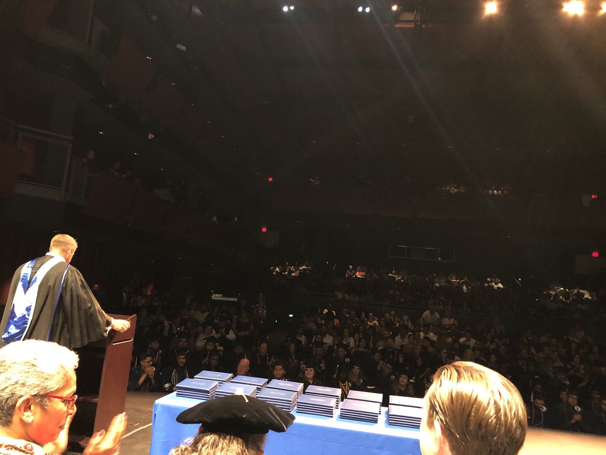 DerryckRickards's tweet photo. @WestPrepLV ‘s fearless Principal, Danny Eichelberger, addresses the C/O 2018 and their families. @ClarkCountySch @CeleseRayford @WestPrepHSStuCo @MikeMbarton @rosanneobrien https://t.co/NJcgGtCYpJ