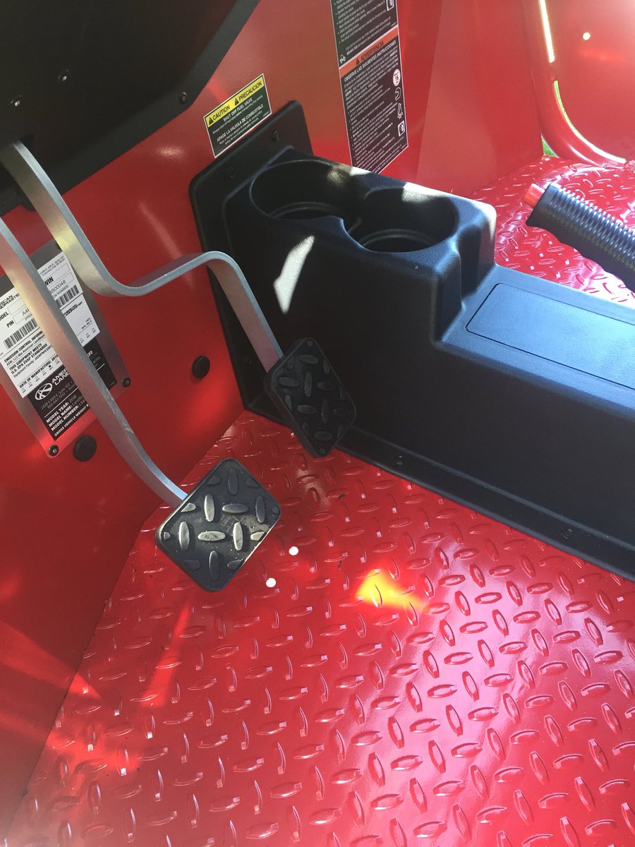 amlandmaster's tweet photo. Uh oh! Somebody has been playing with their new powder coat system. 

Do we see some limited editions in our future? https://t.co/eBttPa2HzZ