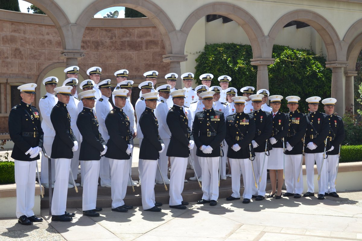 DrNickLadany's tweet photo. Congratulations to our 34 commissioning officers honored at today's NROTC Commissioning Ceremony! A special thank you to Captain Edwin D. Kaiser and guest speaker Major General Eric M. Smith, Commander 1st Marine Division.
@usdsoles #USDGrad18 https://t.co/4itDWP4qo5