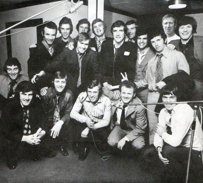 Leeds United in the studio recording Marching On Together in 1972 with the superimposed Big Jack Charlton #lufc
<a href="/super_leeds70/">Steve Lawrence</a> <a href="/FOREVERLEEDSMOT/">FOREVER LEEDS</a> <a href="/EllandBack1/">Elland Back</a> <a href="/FollowMeAndLUFC/">Follow Me And LUFC</a> <a href="/WACCOE/">💛Thursday 17th October 2019💙</a> <a href="/LeedsUnited_MAD/">LEEDS UNITED MAD 💯⚽</a> <a href="/JulianBarker111/">Julian Barker  💙💛</a> <a href="/VitalLeeds/">VitalLeeds</a> @DazKing1971 @BillyBremnerFan