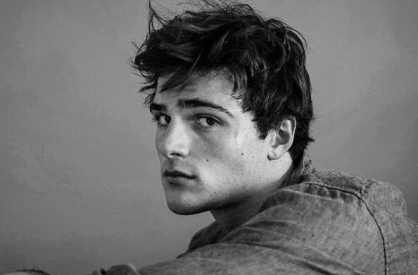 metdua's tweet photo. my crush after watched kissing booth https://t.co/WLvmqohOpG