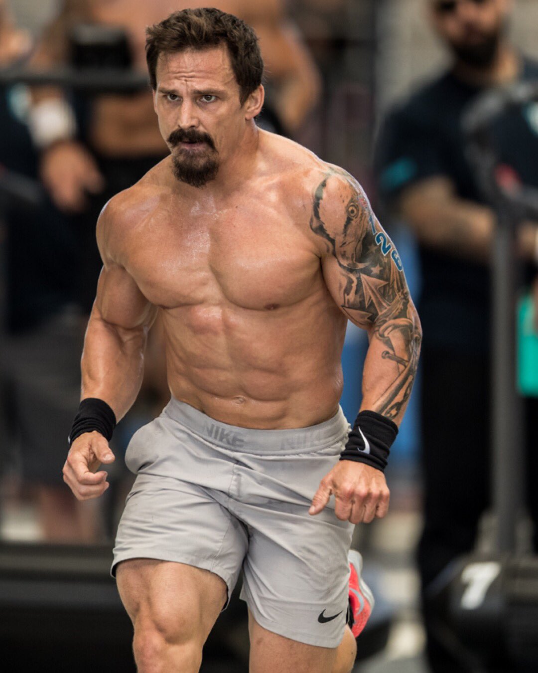 The CrossFit Games on X bridgesj3 keeps it smooth throughout Triple 3 and leads off the West Regional individual men with a Heat 1 win 38 08.31 I can t wait for Linda. Bridges https t 2UFTYW9H4O