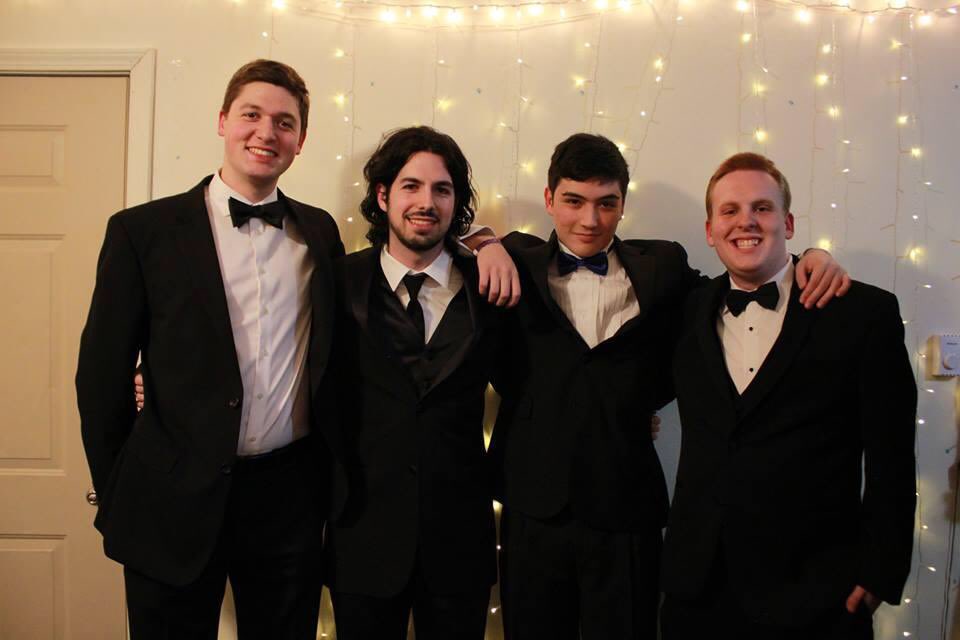 homesickpigeon's tweet photo. #HolyCross2018 https://t.co/l5BtNES8qL