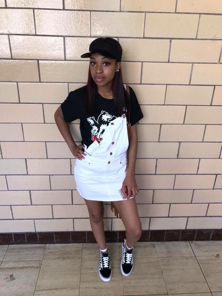 boss_tkillaaa's tweet photo. Murda She Wrote🥀 #SisPost @_NaeMarie1 https://t.co/xIzOhPakNd