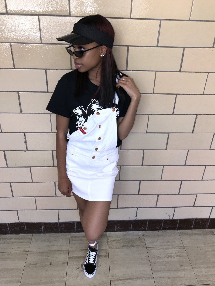 boss_tkillaaa's tweet photo. Murda She Wrote🥀 #SisPost @_NaeMarie1 https://t.co/xIzOhPakNd