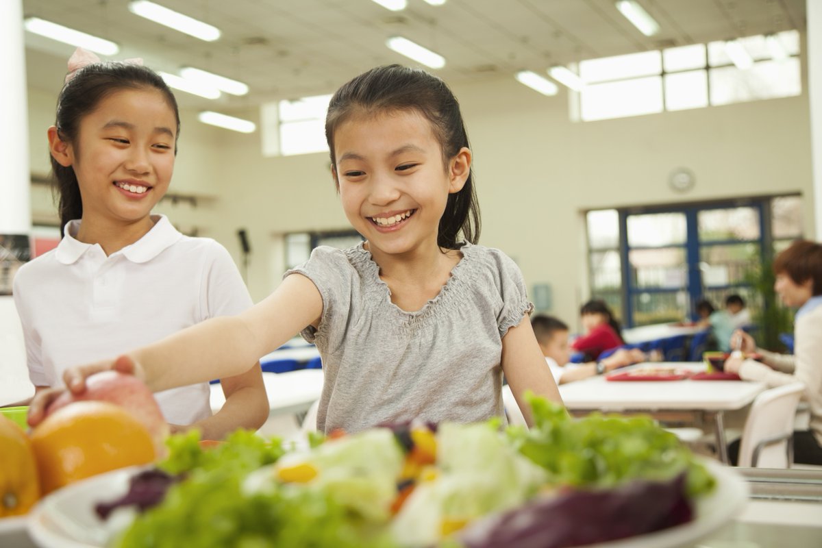 What if School Lunch Programs Promoted Public Health, Good Jobs &amp; the Environment? <a href="/goodfoodcities/">Good Food Purchasing: City Campaigns</a> <a href="/center4goodfood/">Good Food Purchasing</a> is doing exactly that around the country w <a href="/LASchools/">Los Angeles Unified</a> <a href="/goodfoodLA/">LA Food Policy Council</a> <a href="/chifoodpolicy/">Chicago Food Policy </a> <a href="/OUSDFood/">OUSD Nutrition Services</a> &amp; more. @foodandlabor &amp; I weigh in via <a href="/thenation/">The Nation</a> bit.ly/2INQFqn