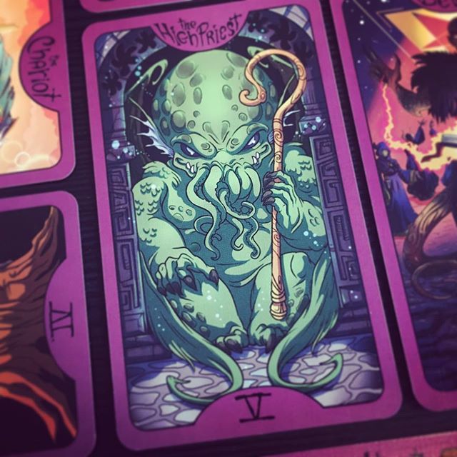 cthulhu_project's tweet photo. #cthulhu #tarot #eldritchtarot #lovecraft #playingcards by #cthulhuproject & #sarabardi #lovecraftplayingcards #hpl #eldritch #horror #tarotdeck #majorarcana #tarotcards #lovecraftian https://t.co/VKD6II6lIx