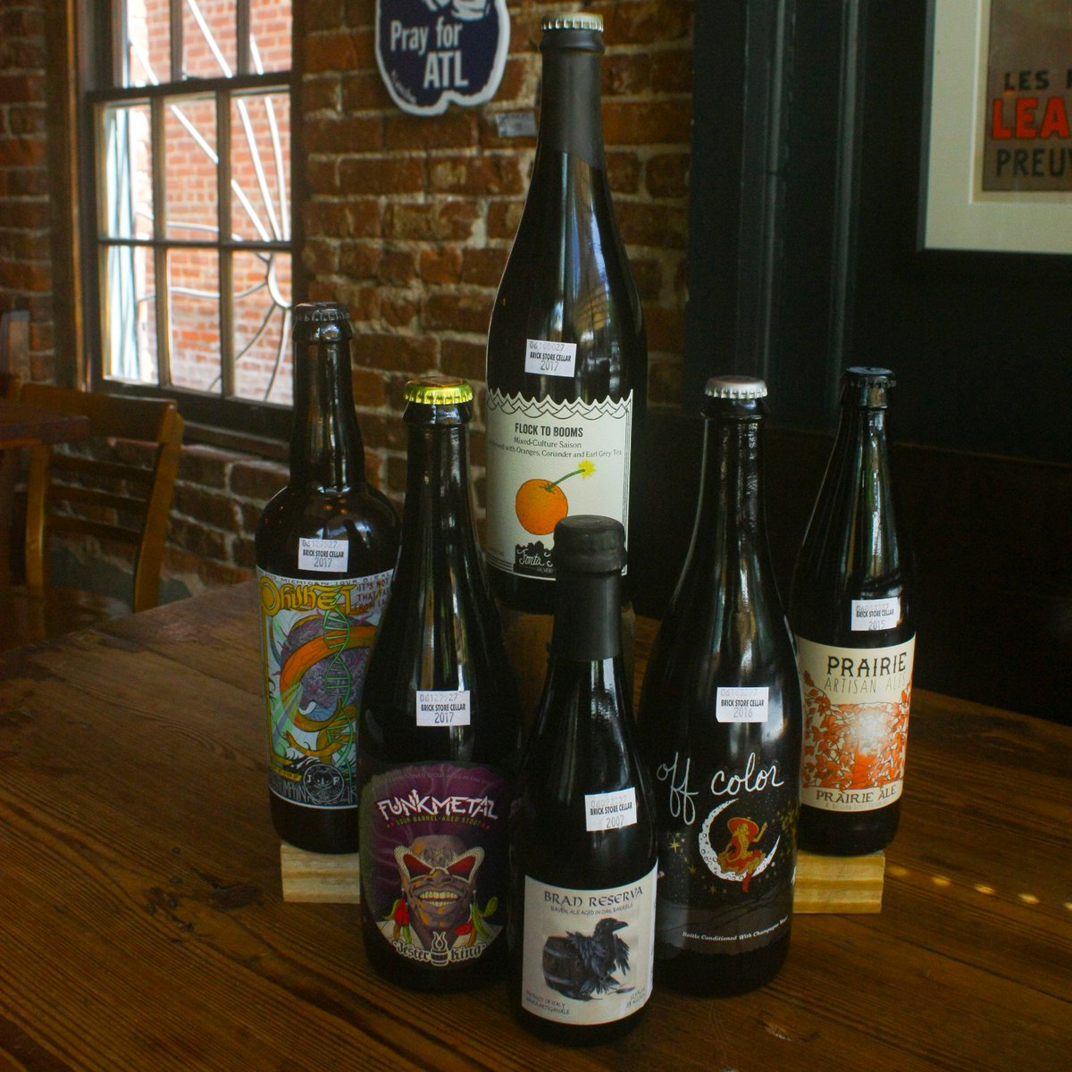 brickstorepub's tweet photo. We’re getting inspired by @DecaturArts Arts Festival this weekend! Check out this awesome art on some of our bottles from our Cellar! #DecaturArtsFestival #art #beerart #drinkaged #beer #decaturga #beerglamourshot https://t.co/4eLO8pj1km