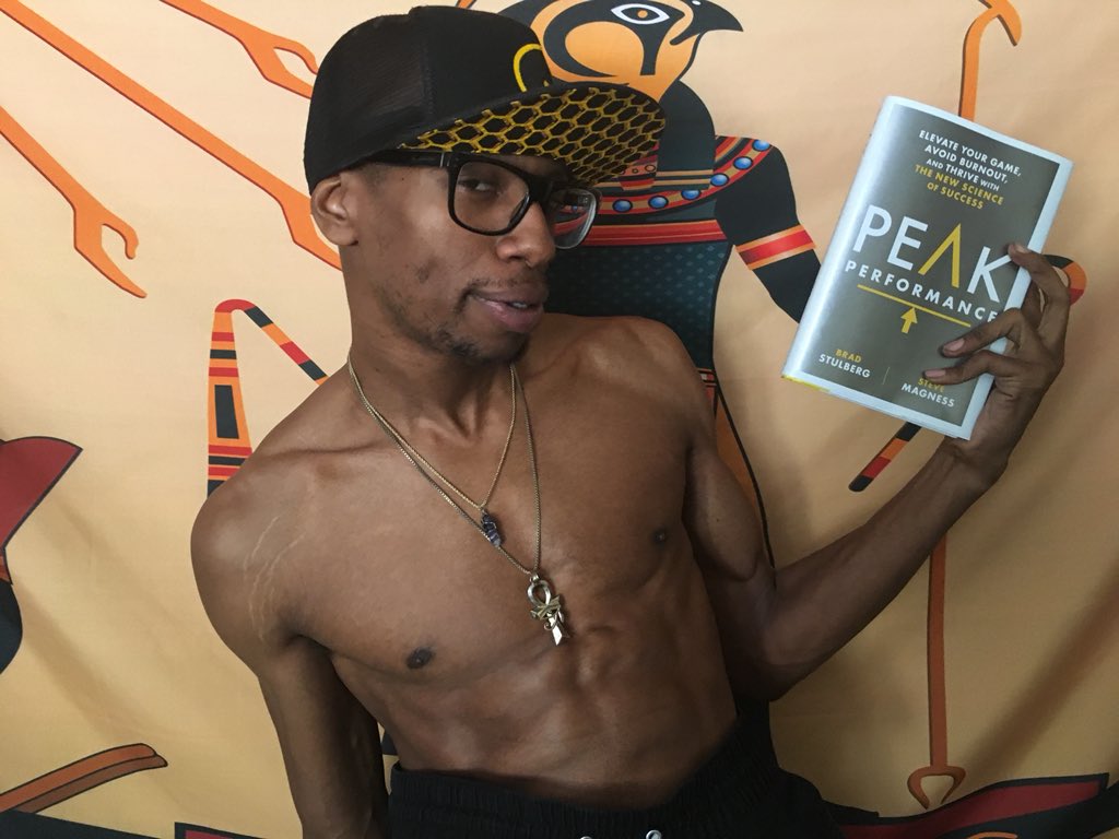 FLitz's tweet photo. @willanator0206 I read that tho my young G. Love it. Reading is fundamental. Imma talk bout it on my YouTube soon! Les get learnt #Hiphop #EddieMology @Amazon Gno Better Do Better ๐ #ReadinRainbow #WerdPlay https://t.co/RXdTukU4aB