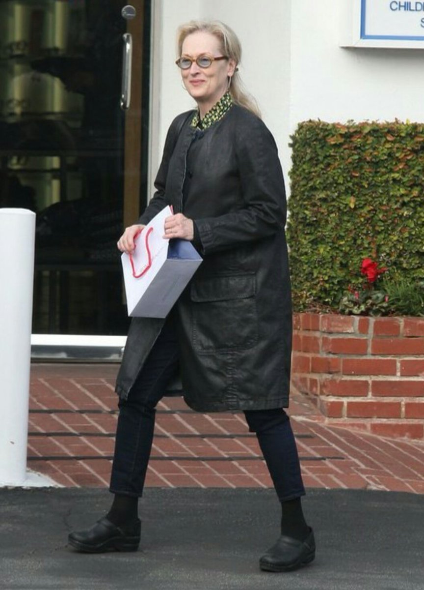 Meryl Streep and her leather coat. A love story., image size:864x1200
