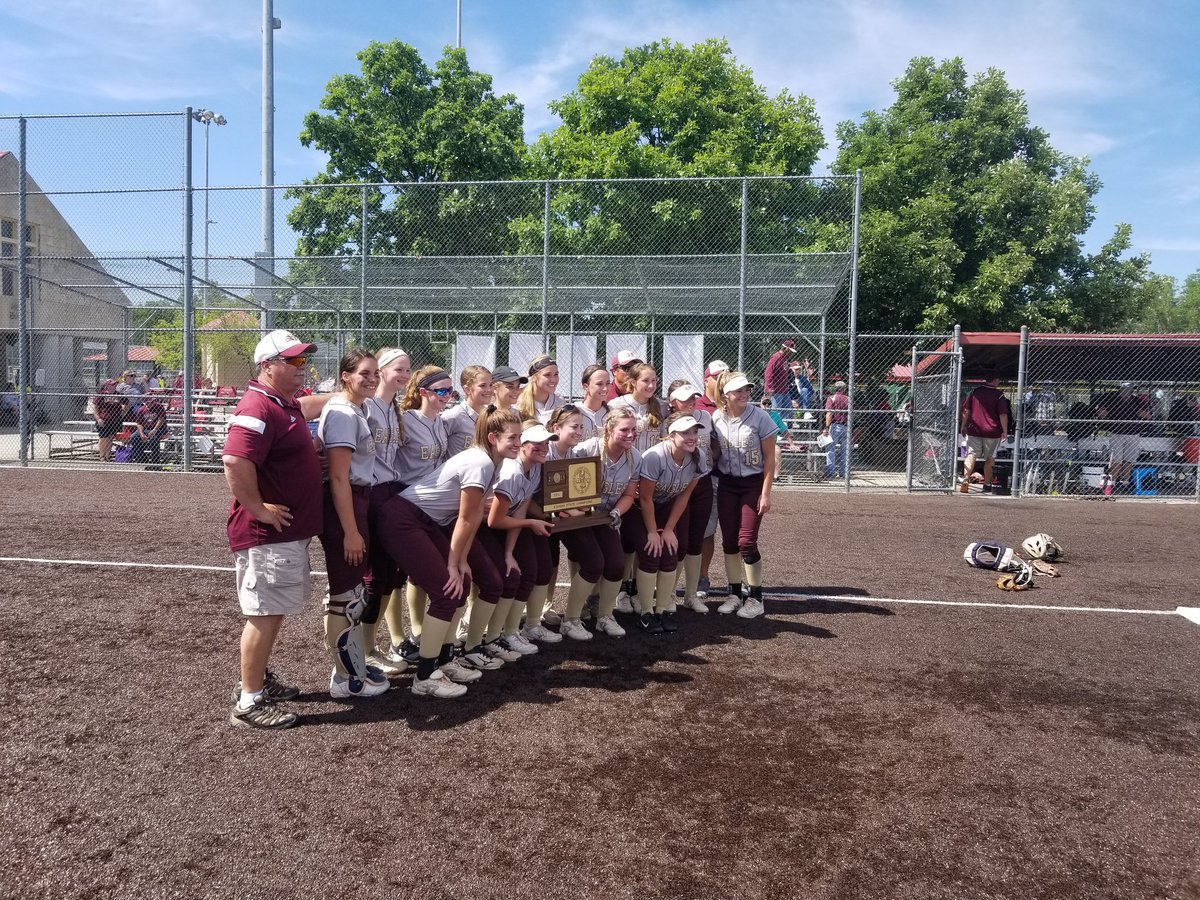 wibwSean's tweet photo. Silver Lake 3A Softball Champions winning 8-1. https://t.co/swsYfFnK8t