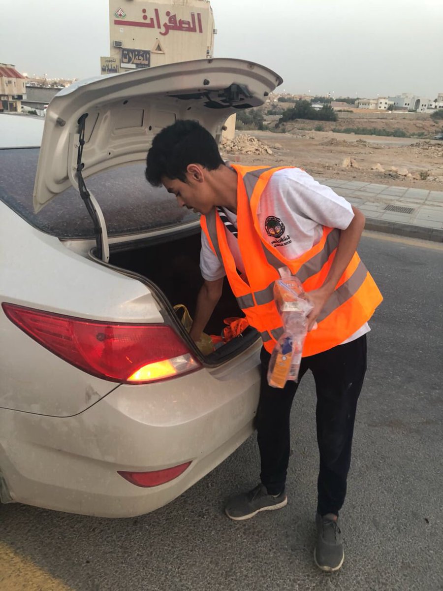 badiahrovers's tweet photo. جوالة اللجنة تنفذ برنامج التفطير الجوال لعامه السادس على التوالي 

#جوالة_لجنة_تنمية_الاجتماعية_بحي_البديعة 
#رسل_السلام https://t.co/8pVKiziME2