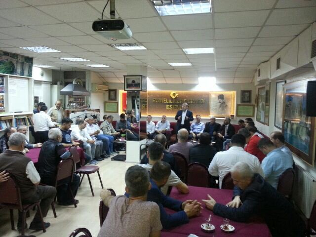 umutozkan1's tweet photo. Esenler Rumeliler Derneğinde Rumelili hemşehrilerimizle biraraya gelerek 24 Haziran seçimlerini konuştuk. https://t.co/X742Ssdhmy