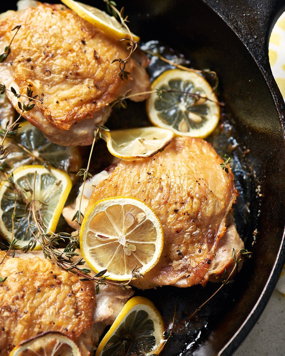 SeedGrab's tweet photo. Thyme. Is there ever enough in the day? I say no! In my opinion there are too many varieties to choose just one. Here's a recipe which includes lemon thyme, a particularly popular plant right now. 

https://t.co/nL173YsIkE https://t.co/FwyjKfy8Ij