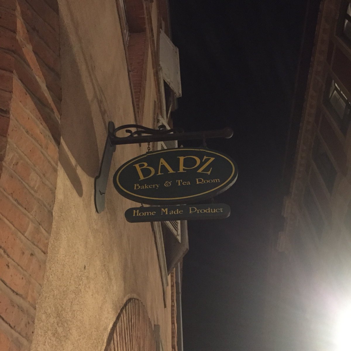 ToBarnacle's tweet image. Nipped out for some tasty bapz.