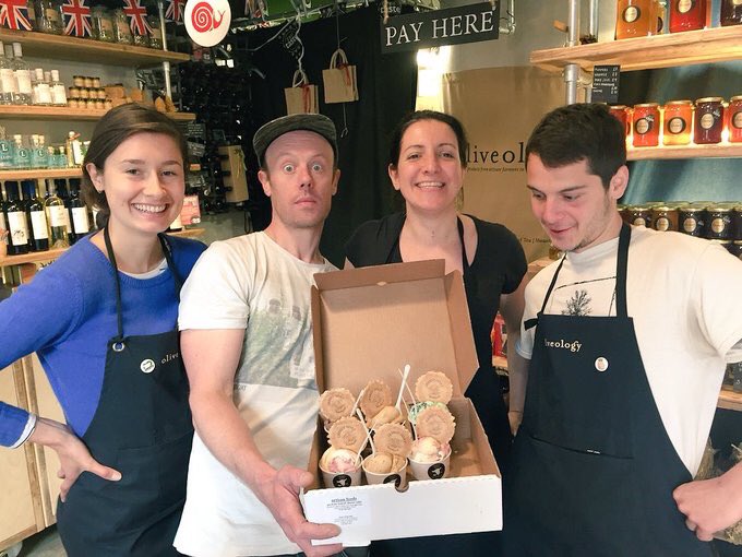 OliveologyUK's tweet photo. Our #newsletter is a a brilliant opportunity to keep you informed not only about our #cooking and #wineworkshops but news we feel may be important to you. Including #new products, special offers and updates from our producers and the Oliveology team. https://t.co/chXNpioEk6 https://t.co/FTJXMjdelC