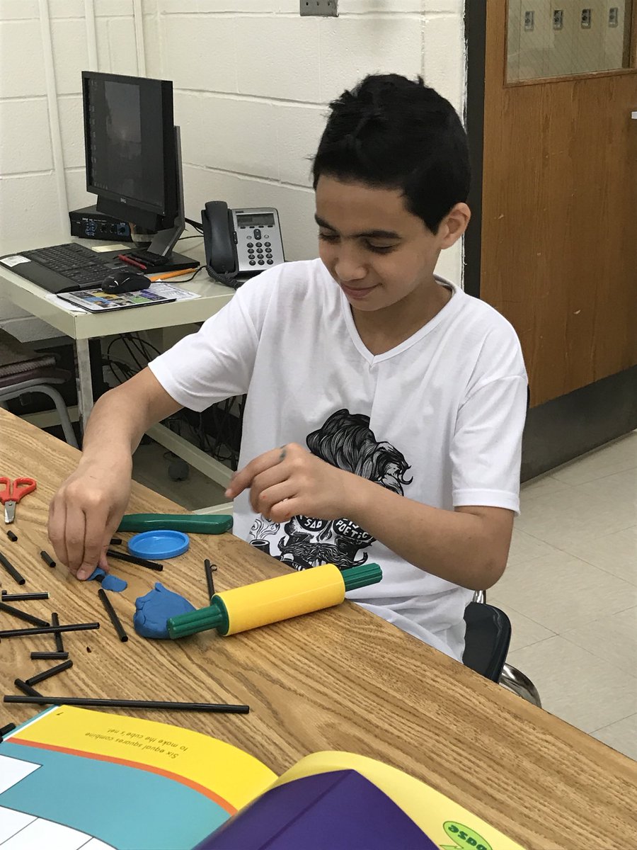 MrsHSchmit's tweet photo. Thank you Ms. Irene @ChicagoRidgeLib for another great math activity...making 3D shapes for our geometry unit. #cridgepride https://t.co/zES7AhM3RS