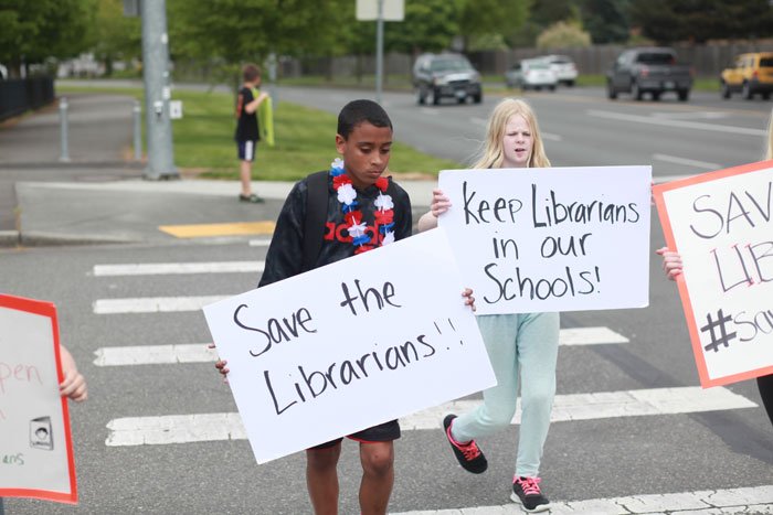 ilovelibraries.org tweet media