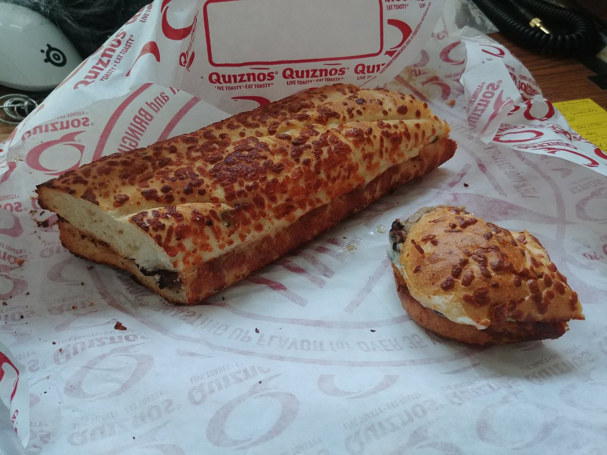 TheProfosist's tweet photo. "I like the @Quiznos sub they are so very good" #Spongmonkey #TechLife #FoodPorn https://t.co/PpYtddNCzs
