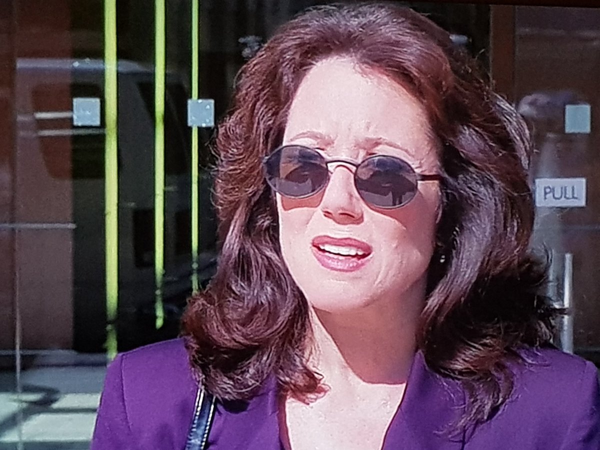 Nicole_Romi's tweet photo. Mary rocks every sunglasses! 😎✌🏼
#MaryMovieTime ❤👠 #TwoSmallVoices https://t.co/nqjxqkPdJe