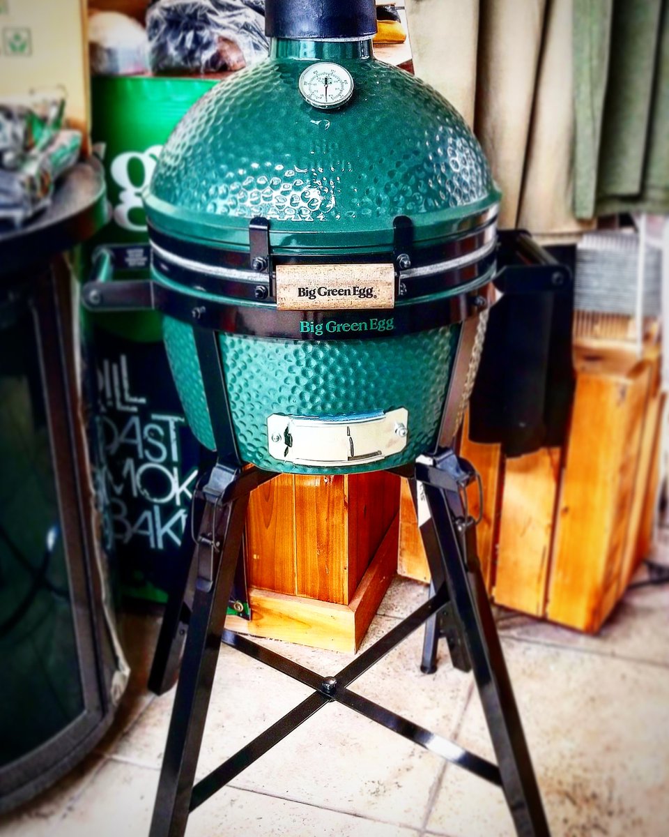 TheOKStore's tweet image. The new @biggreenegg portable #nest for the #BigGreenEgg #MiniMax !  The #Egg clips in and out, and the nest folds up.  Perfect for portability!  #bgenation #bge #tailgate #tailgating #portability #grilling #grillingonthego #youknowyouwantit