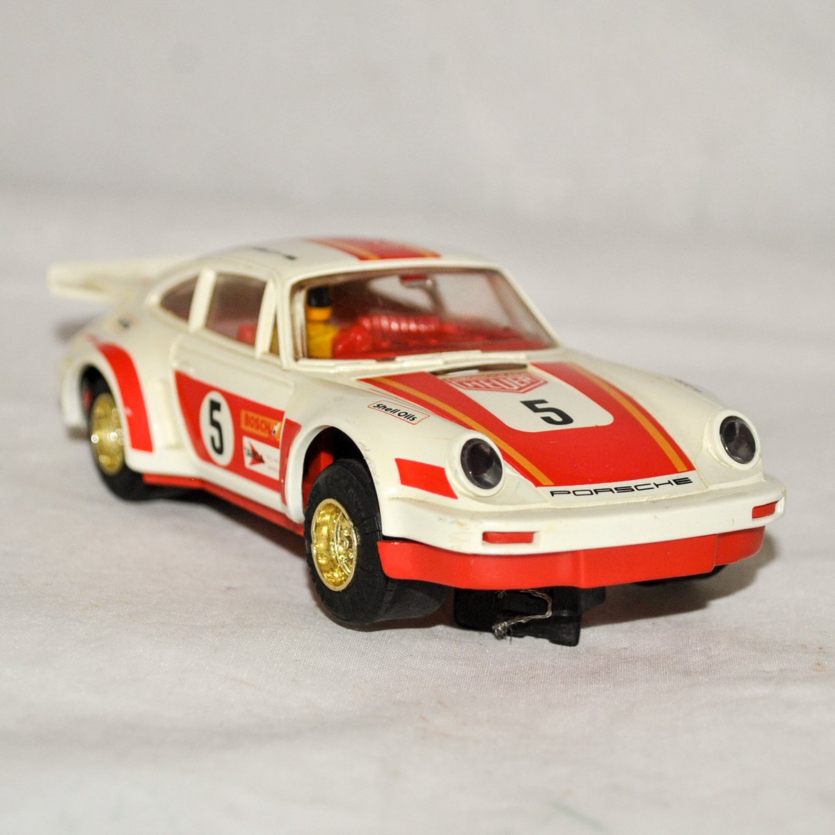 CTToys's tweet photo. Check out this SCALEXTRIC - PORSCHE TURBO 935 No.5 C125, HEUER/ Shell Oils, Not Tested, RARE!!! https://t.co/Bmxp94A4Dw via @eBay_UK
#Scalextric #Hornby #Porsche #Heuer #ShellOils https://t.co/WjIAXi7Rqv