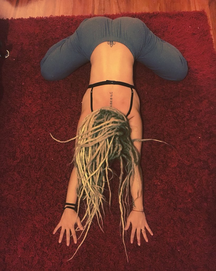 Gabilagabii's tweet photo. 🧘🏼‍♀️ https://t.co/oX4XiePb6Z