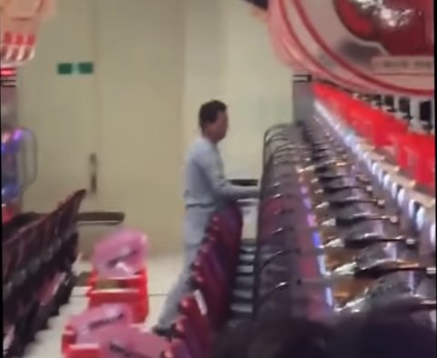 Uzivatel パチンコ パチスロ Com Na Twitteru 記事更新 牙狼ハンマーおじさんとかいうレジェンドｗｗｗｗｗｗｗｗ T Co Nqqh6scwyo