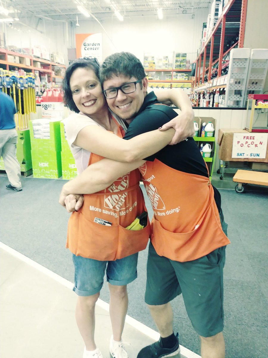 ShelbyRiesbeck's tweet photo. I absolutely love my night crew if it wasnt for you guys tonight it would have been major chaos @HomeDepotWest @AlexanderCory1 @coryalexander15 @gvinnieb shaylin puddy and teresa! I love you guys!!! https://t.co/6JgD1OIQdr