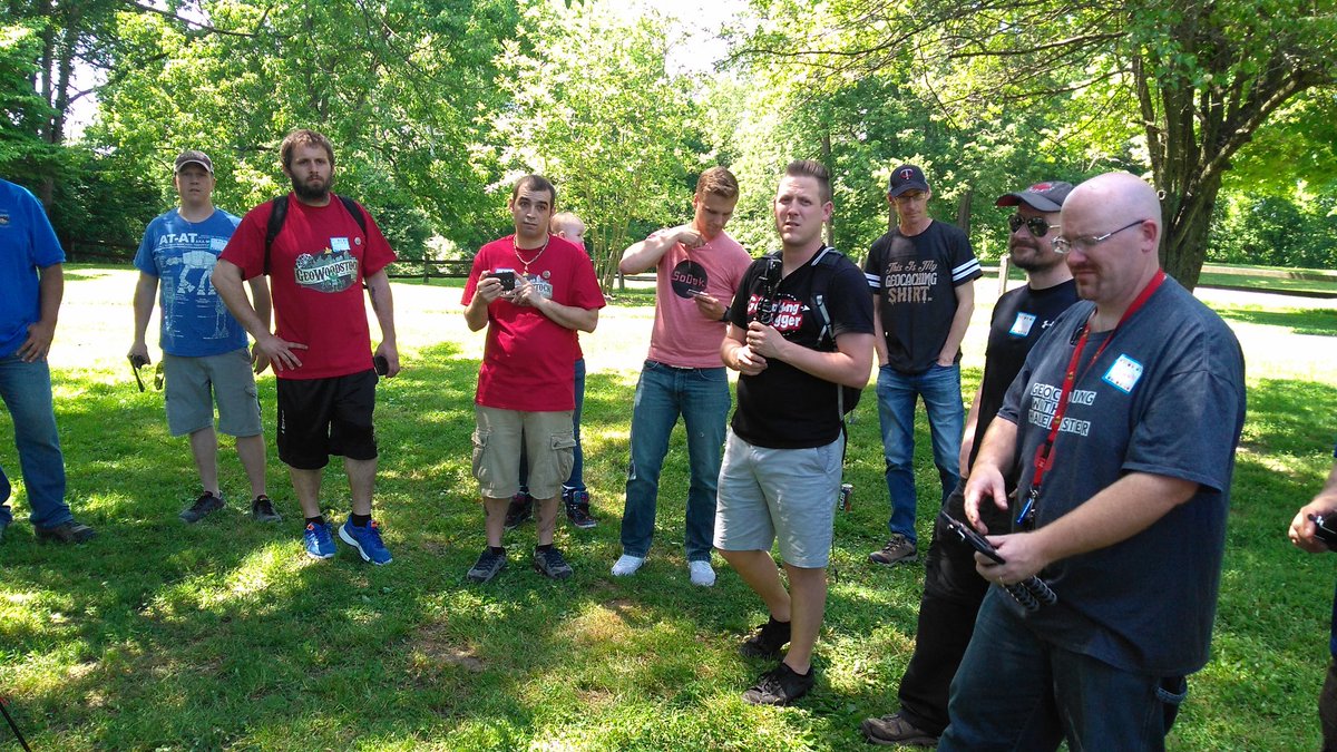 CacheCanada's tweet photo. What is a gathering of geovloggers? Cows are a herd, geese a gaggle, seagulls are a flock as are sheep. Geovloggers? A vlog?
Awesome afternoon spent with so many other geovloggers. We are honoured
#Geocaching_TT #USGeocachingHour
#CacheCanada
#geocaching #geowoodstock
#Gigastock https://t.co/7l5QGqU6s4