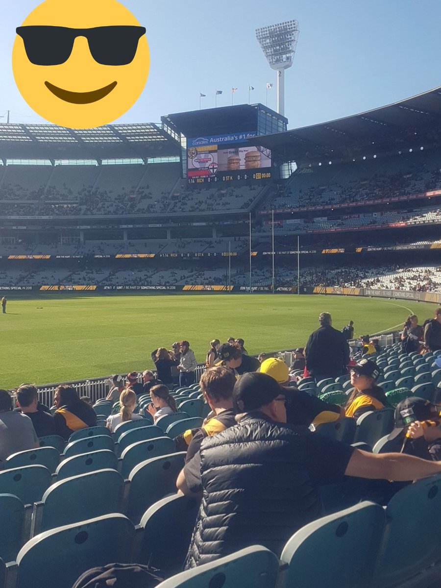 div5757's tweet photo. #AFLTigersSaints #MCG #Melbourneatitsbest https://t.co/9HVVQlhU1n