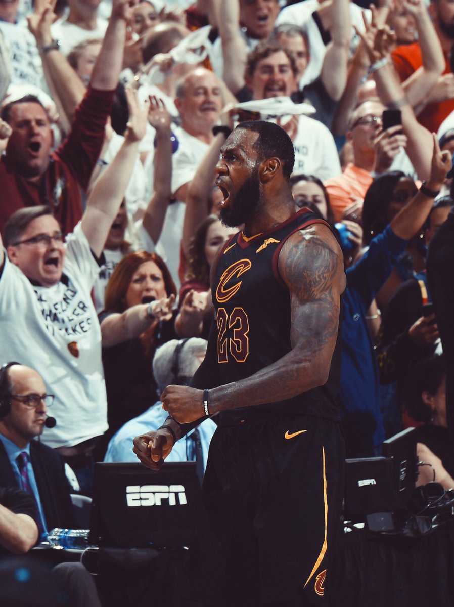 BleacherReport's tweet photo. Year 15 😤👑 https://t.co/8HOvoe4QD4