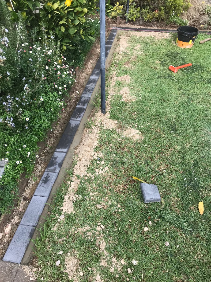 Garden Edging Stones - Gardening Decoration Trends For Your Home