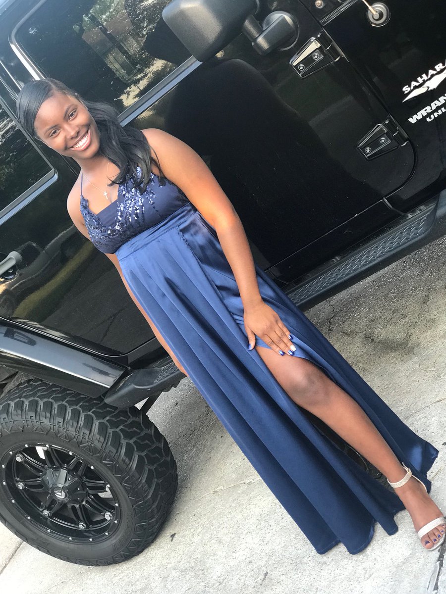 WESTSIDEMANl's tweet image. Got my confidence from @Normani 
#8thgradeprom