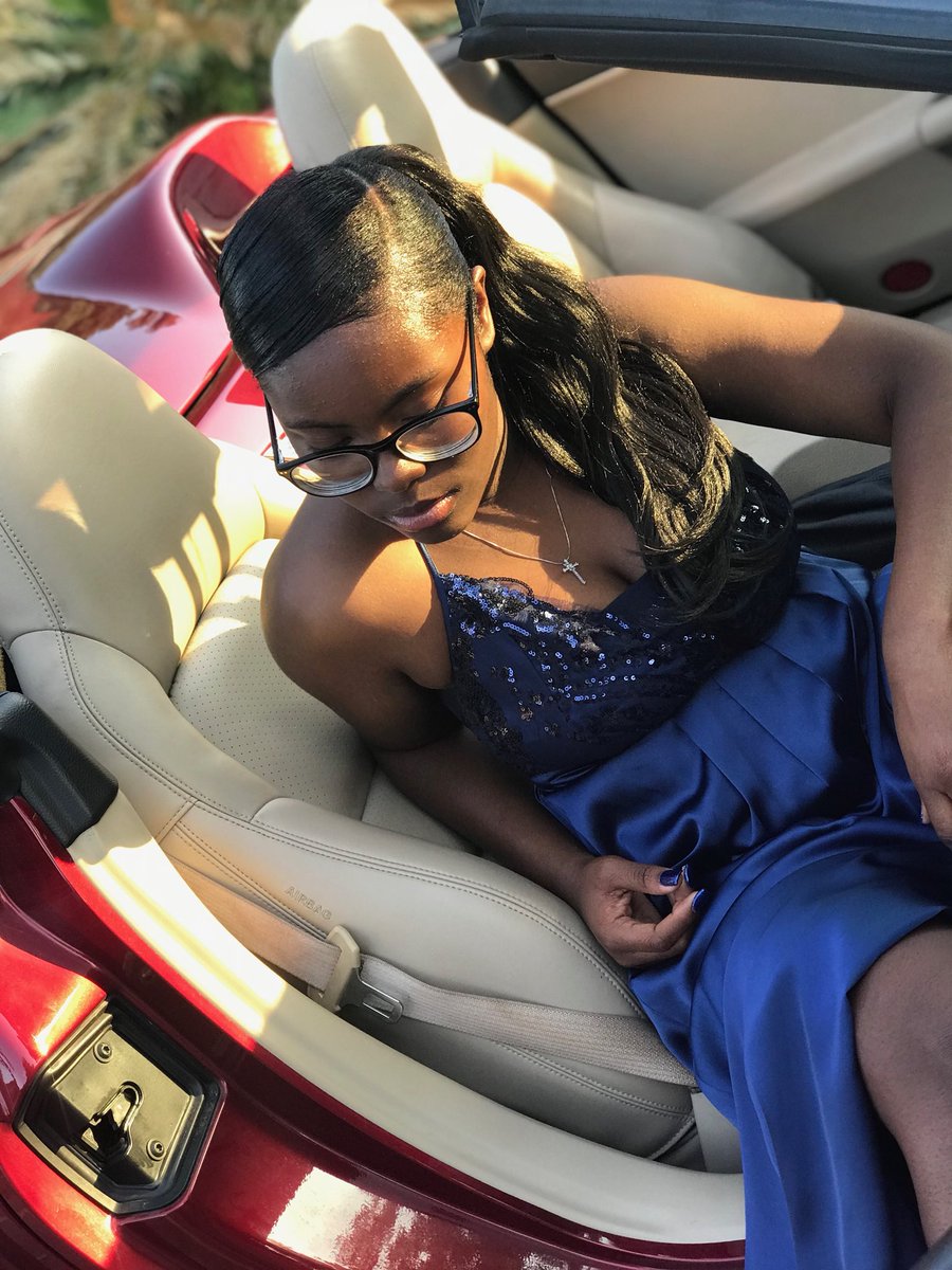 WESTSIDEMANl's tweet image. Got my confidence from @Normani 
#8thgradeprom