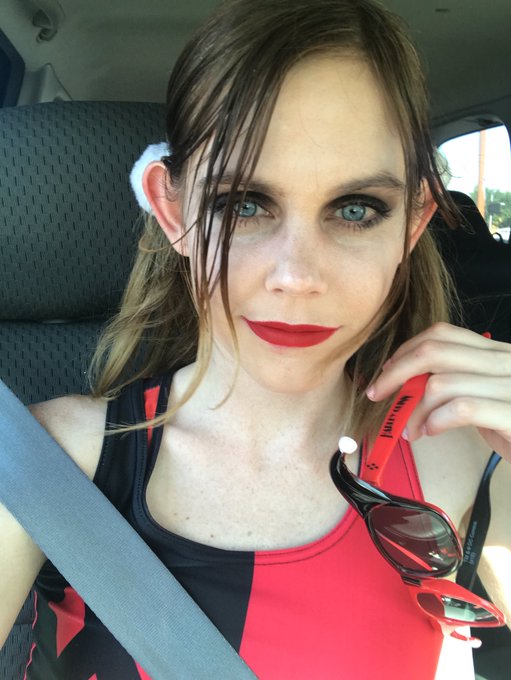 On my way to phoenix comic fest https://t.co/N0oEE8hHBs<a href="/tag/camgirl"class="tags"><span>#camgirl</span></a>