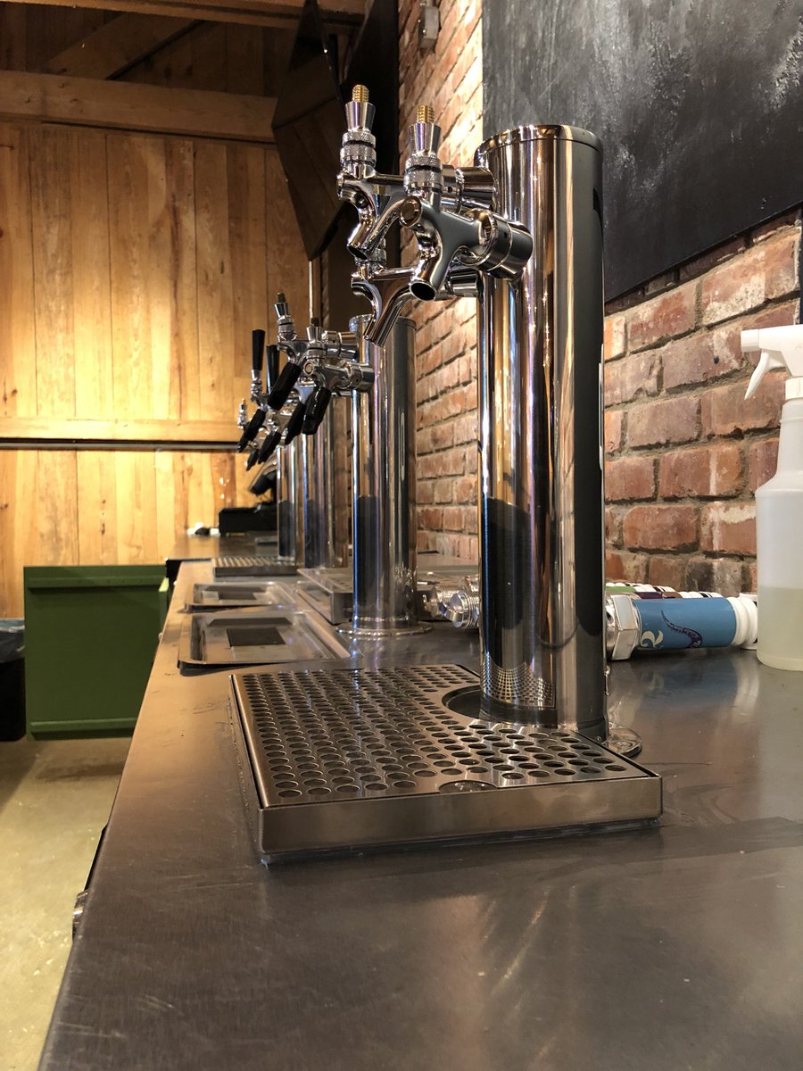 properpour's tweet photo. The new draft system @Flat12Bierwerks lookin fine. Just sayin.’ #indybeer @MicroMatic https://t.co/xbdy7xkS2U