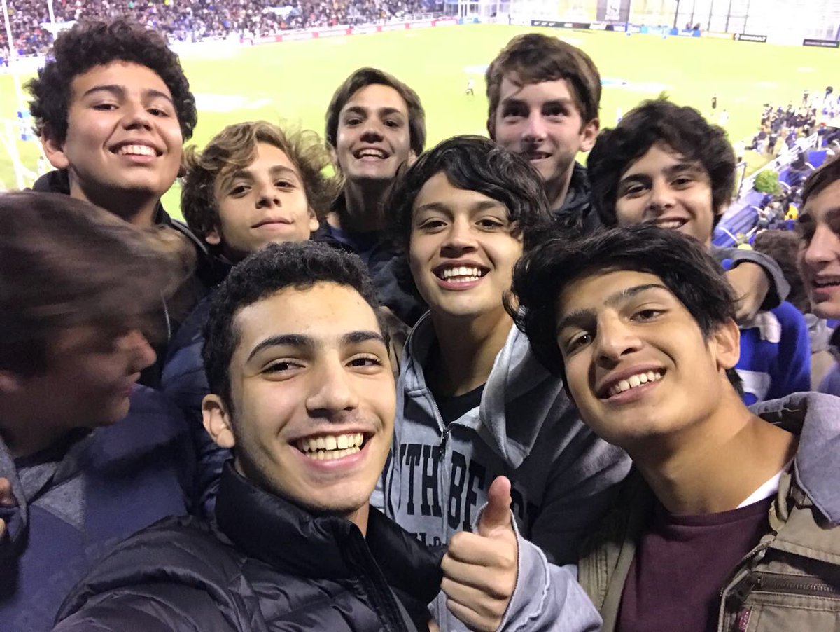 M16 presente tambien en Velez para alentar a <a href="/JaguaresARG/">Jaguares</a> #JugamosTodos