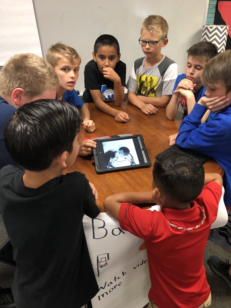 sdawsonHMHCO's tweet photo. Proud of my 4th graders! They presented their Genius Projects to Pre-k friends today. #sweetconversations
@mrsotero_pk @Longbranch_Elem #MISDPROUD https://t.co/iJWDElaTLt