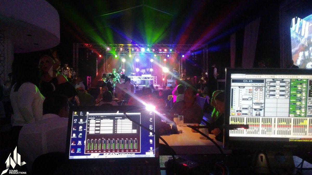 ¿Nuestro objetivo? Hacer un montaje increíble y que tu simplemente te encargues de ¡disfrutar de tu evento!💃🔝

¿Quieres contactarnos?⬇

📱0212.242.77.36
📧info@jvl.com.ve