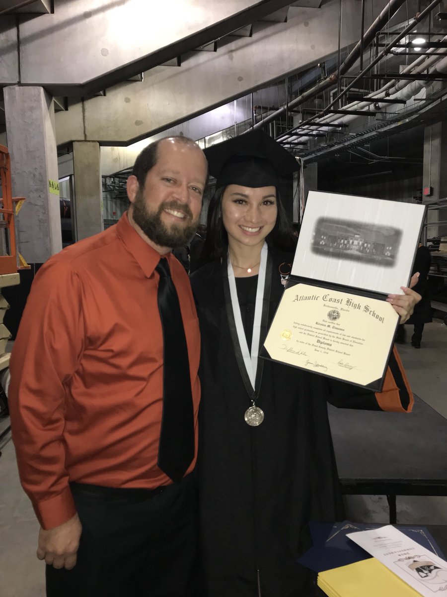 CushCam's tweet photo. Class of 2018: You will be missed. You were all fortunate to have some great teachers who love you, and even a couple teachers who now work elsewhere but still came back to show their support for you at graduation today. 👩‍🎓 👨‍🎓 🎓 https://t.co/rOogoOlFkM