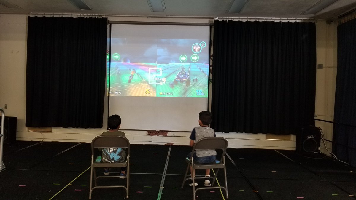 KemptonESS's tweet image. Video Game Day! A kid's choice favorite!  #ESSRocks #kemptoness 🎮🕹🏎🏍