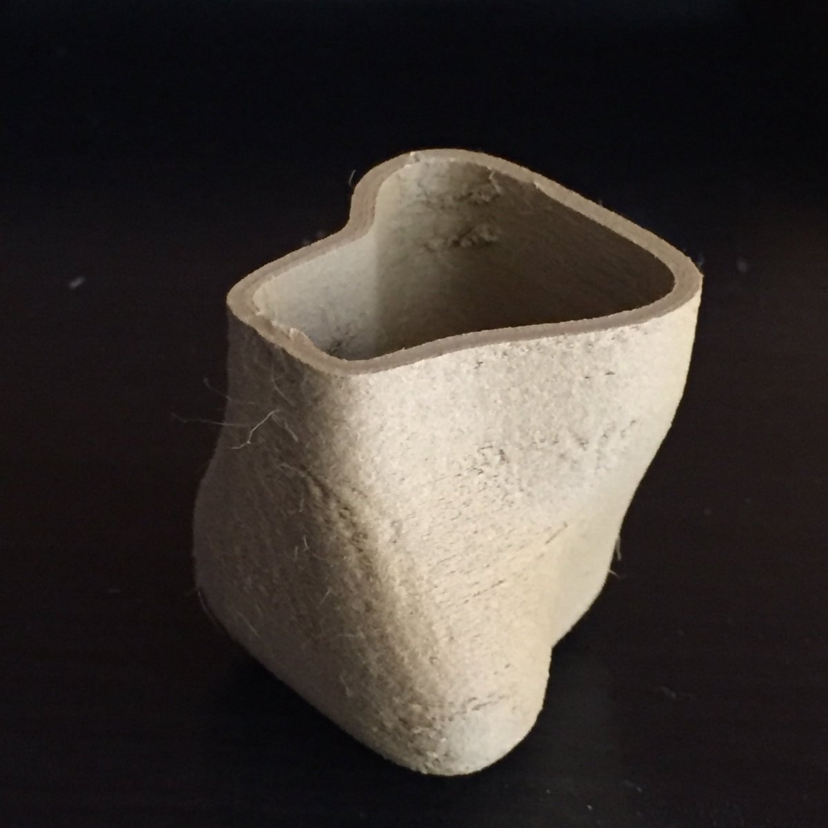CorinneTakara's tweet photo. #3Dprint container designed in @adskFusion360 &amp; printed in algae filament. Part of @KCIunderground Sustainable Prototyping teen summer camp https://t.co/LoQI9vo1RV