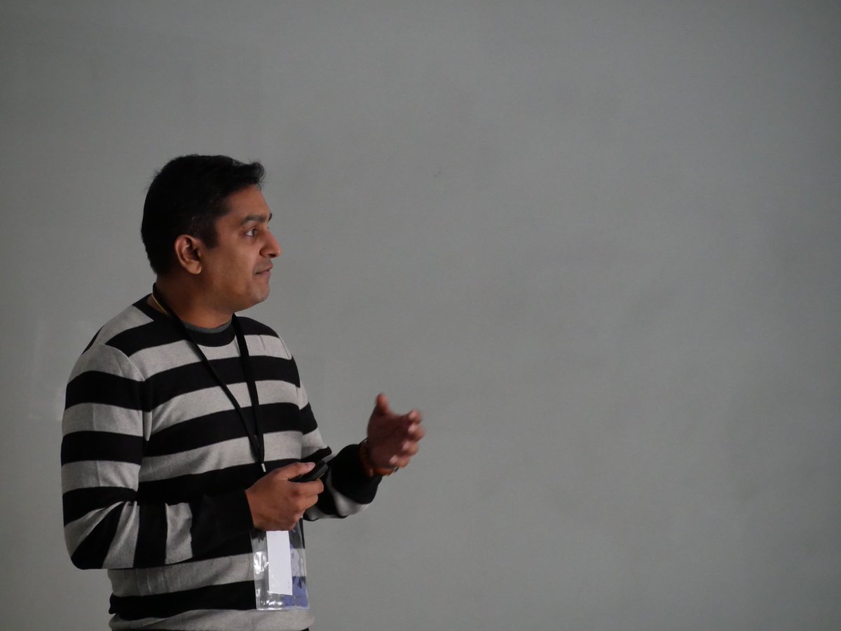 nztechtweet's tweet image. It’s true @A_Bansal does know a lot about 1’s & 0’s. Troubleshooting SQLsever memory issues. Fascinating stuff! #SQLsat712