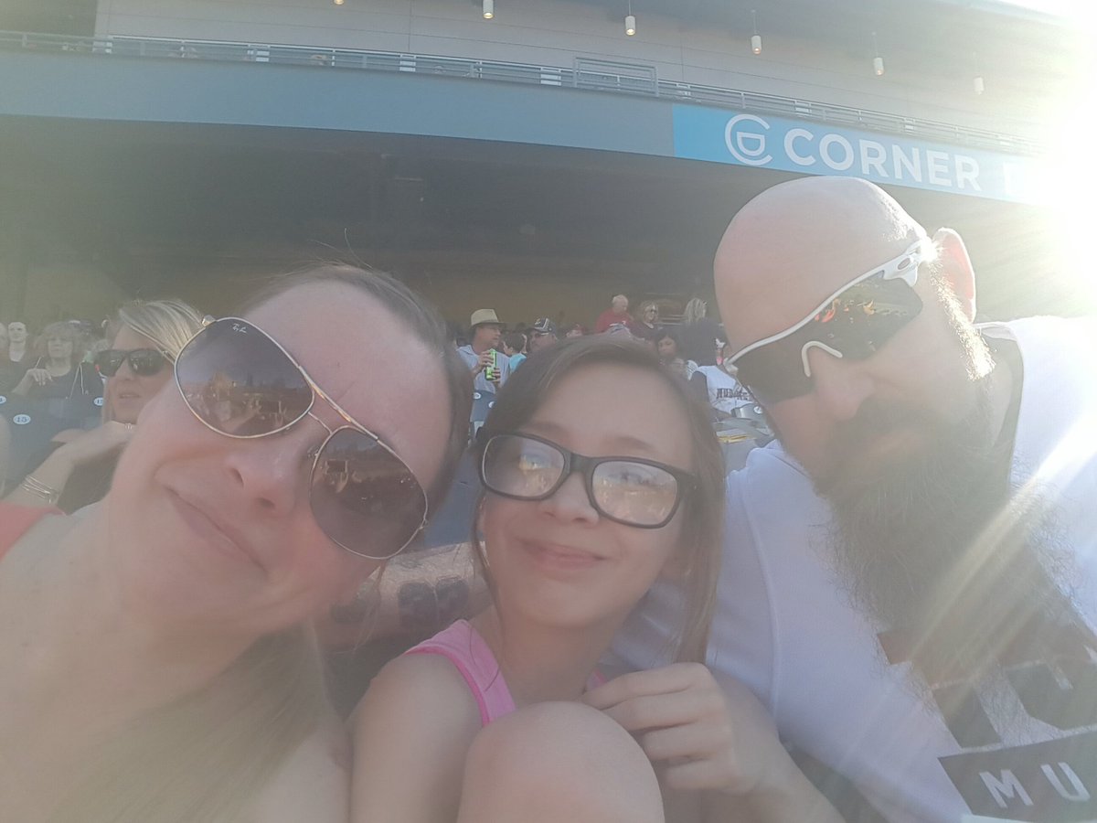 Kileen10's tweet photo. #MudHensGameDay #letsgohens https://t.co/EBszbghpAN