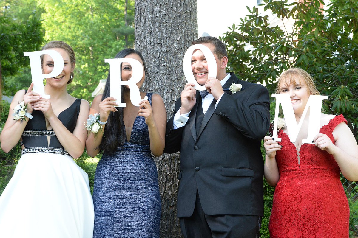 PhotogMarc_ent's tweet photo. Bridgewater-Raynham senior pre-prom event  @BR_Athletics_MA @BRRHSprincipal  @BRTrojans_Lax @RaynhamChannel  @BR_GirlsSoccer @BR_girls_XC @BRGirlsLax @BRClassof2018 @tbresnahan1 @BRbaseball_ @BR_boysbball @BRTROJANSFB @BRRSDSupt @rebeccahymanWL @saracline_ENT @BRGuidance @esm67 https://t.co/kaqf9y9wng