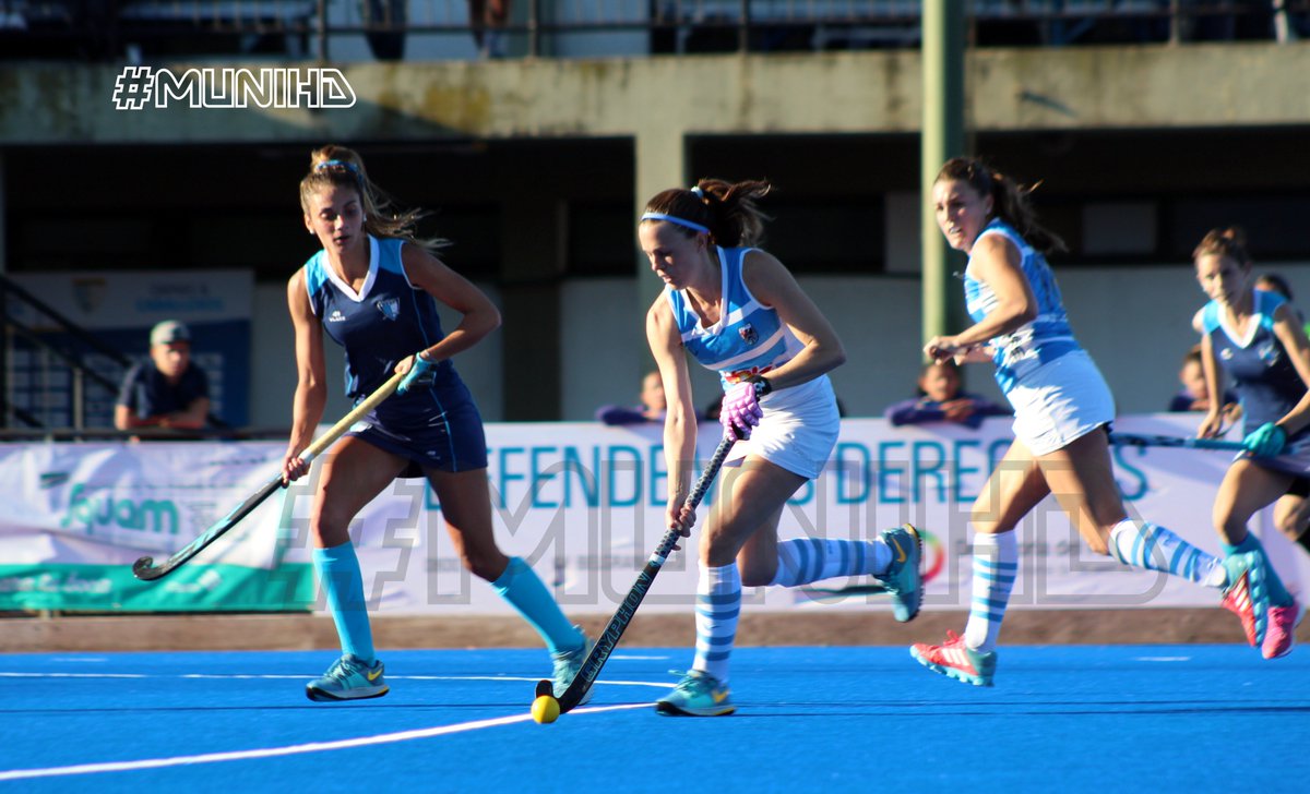 HockeyMUNIHD's tweet photo. #THMD2018 #01F10F #Damas #CiudadA 0 Vs #BcoNacion 1 en #CCBAHockey By #MuniHD @carlitarebecchi https://t.co/J0wg9XwAbF